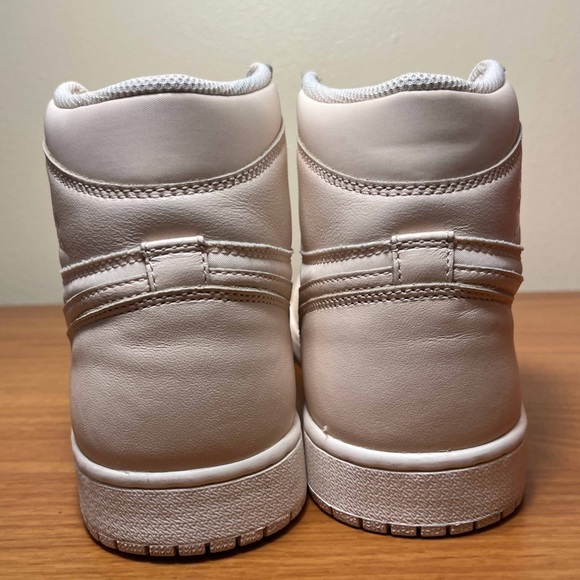 Jordan 1 High Guava Ice - Picture 5 of 10